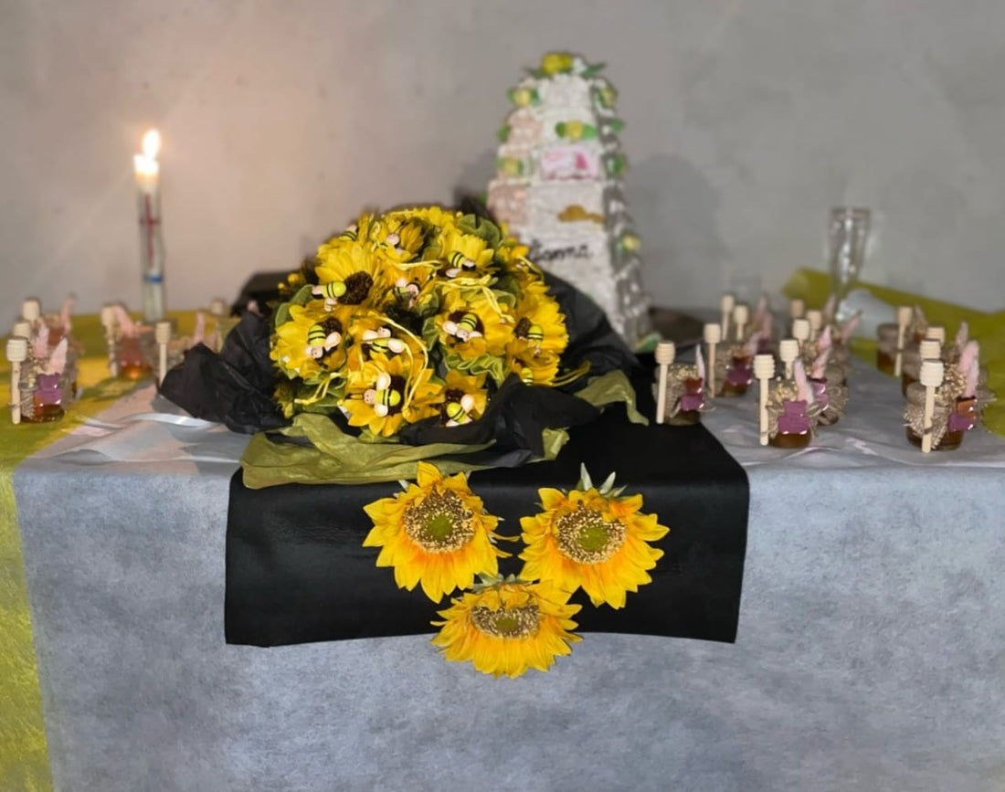 Pot de miel Ourson Girly personnalisé pour le baptême de Léanna à La Réunion