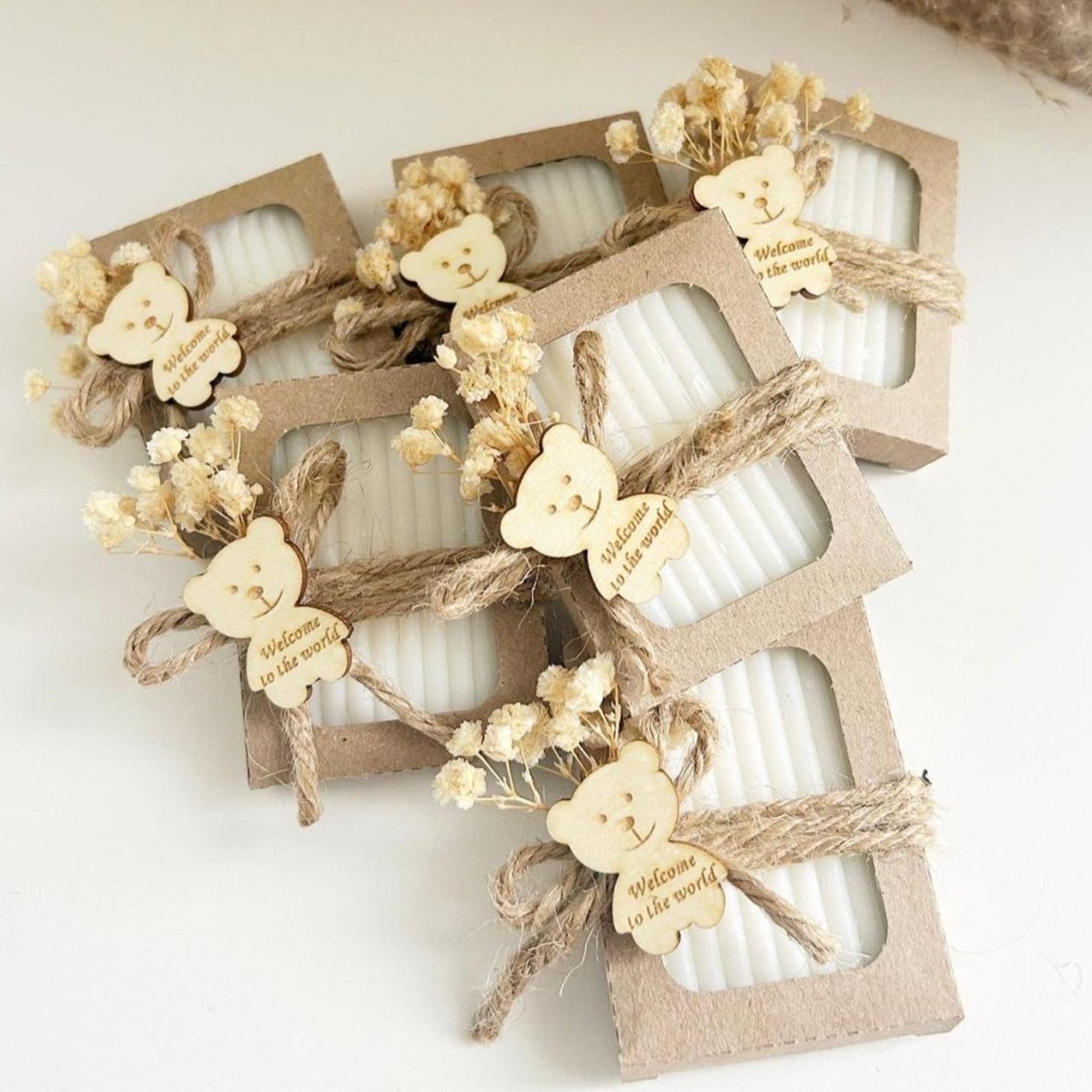 savon savana personnalisé en boîte kraft avec ourson en bois corde et fleurs séchées cadeau invité baptême naturel et élégant - MON CADEAU INVITE