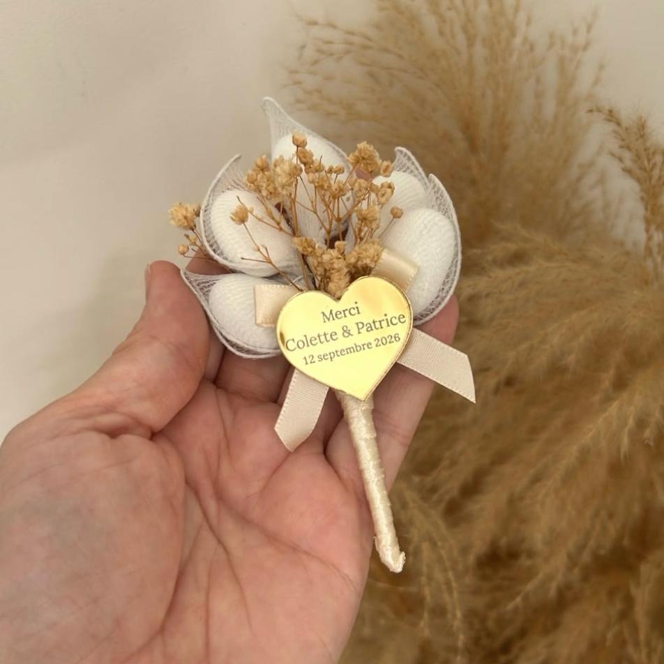 Bouquet Cœur Nova personnalisé avec fleurs séchées pour mariage Colette et Patrice